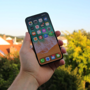 change iphone home screen